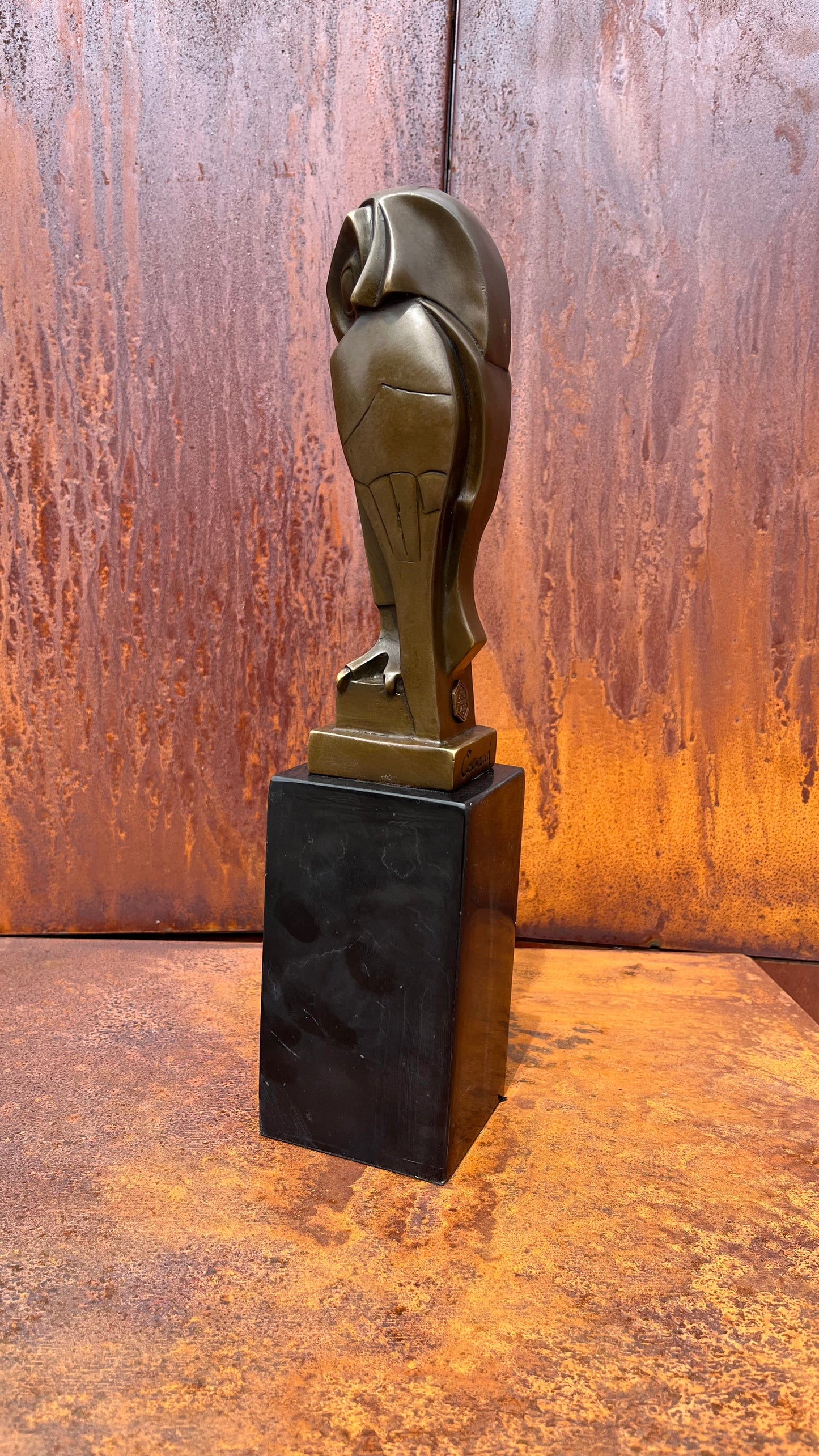 J. Coenrad - Uil - Art Deco