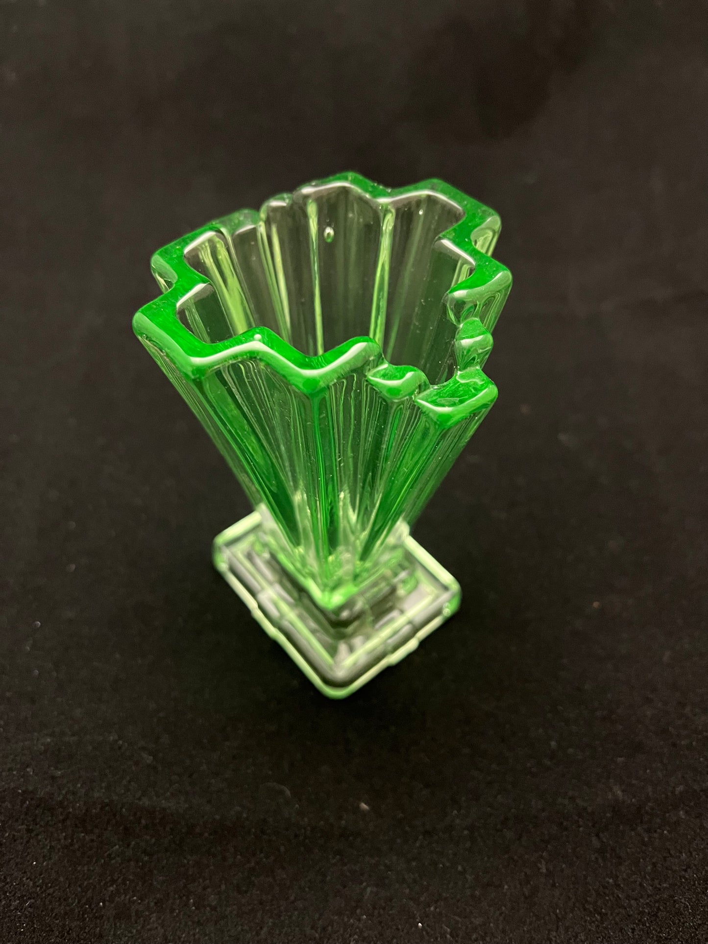luchtbel in uranium glas