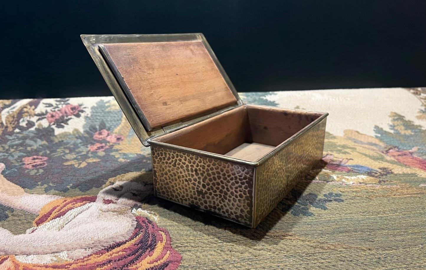 WMF Arts & Crafts Sigarendoos – Originele Staat met ouderdoms Patina