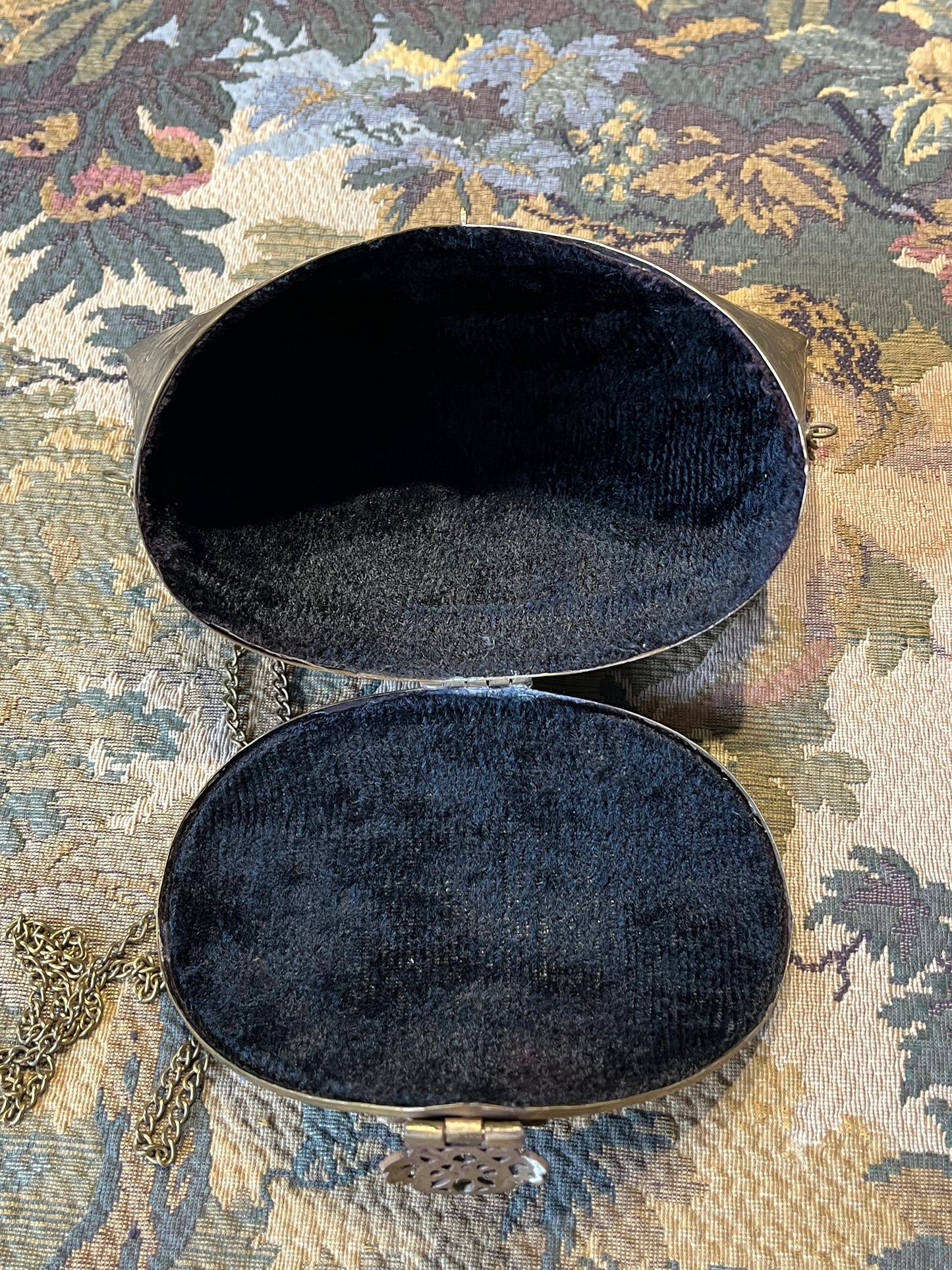 Art Deco Avondtasje - Messing met Zwart Fluweel, Jaren '30
