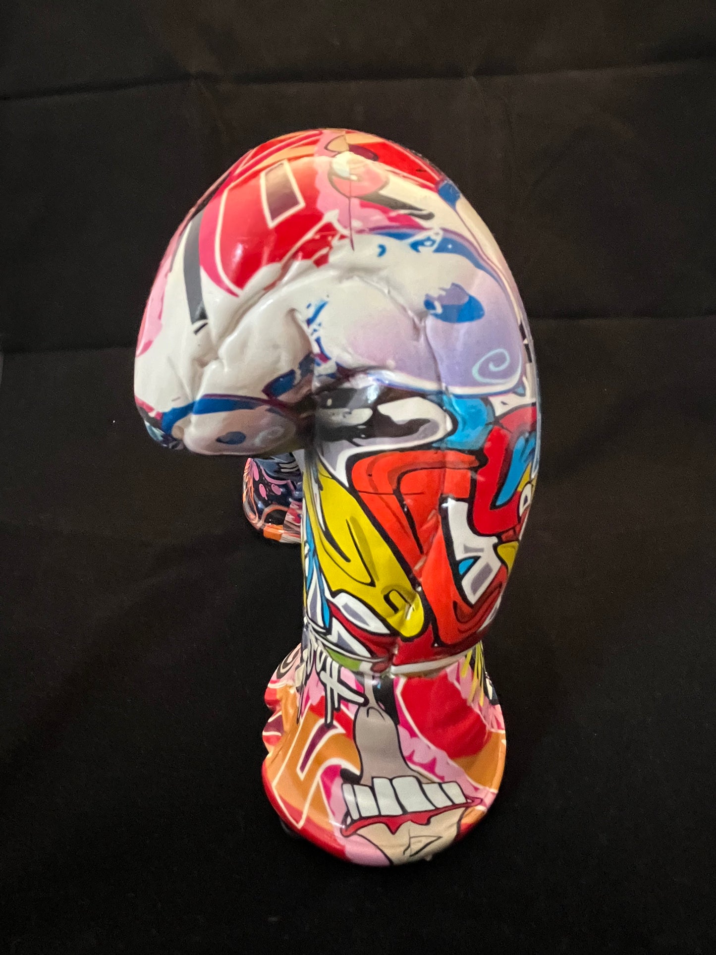 Oliver Klap Street Art Bokshandschoenen Sculptuur Casablanca